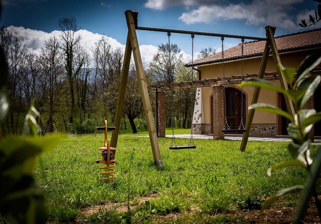Villa La Dolce Mela à Buonabitacolo Extérieur photo