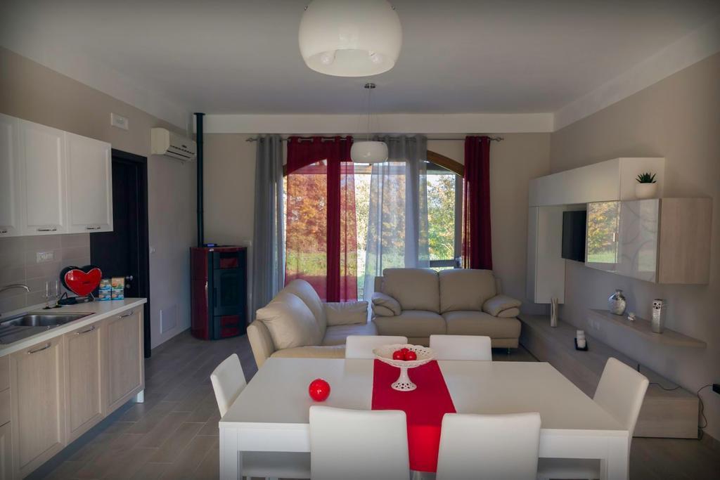 Villa La Dolce Mela à Buonabitacolo Extérieur photo
