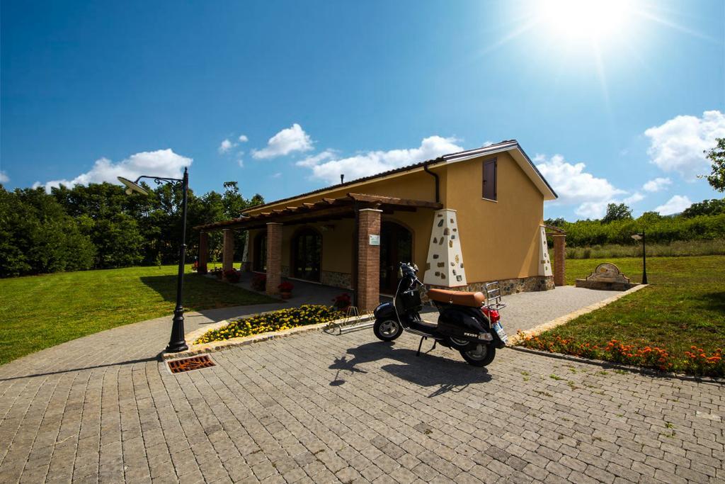 Villa La Dolce Mela à Buonabitacolo Extérieur photo