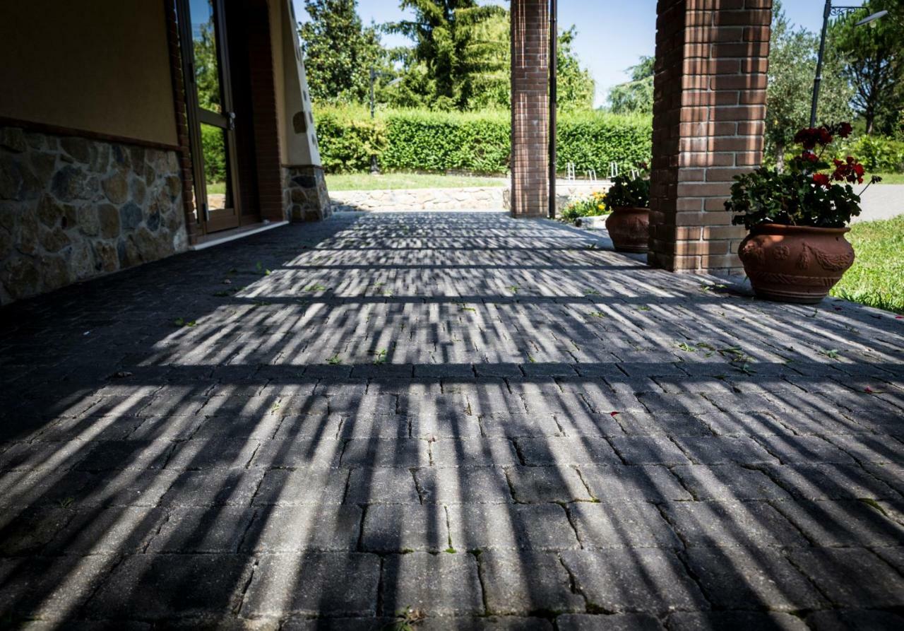 Villa La Dolce Mela à Buonabitacolo Extérieur photo